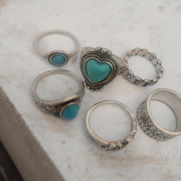 Fitagains Jewelry - Turquoise and Silver Heart Ring Collection